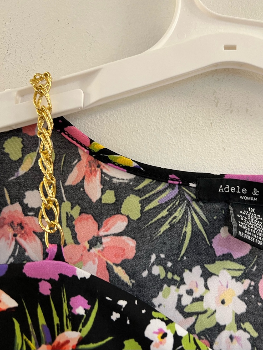 Adele & May floral shirt  Stretchy - Picture 8 of 9